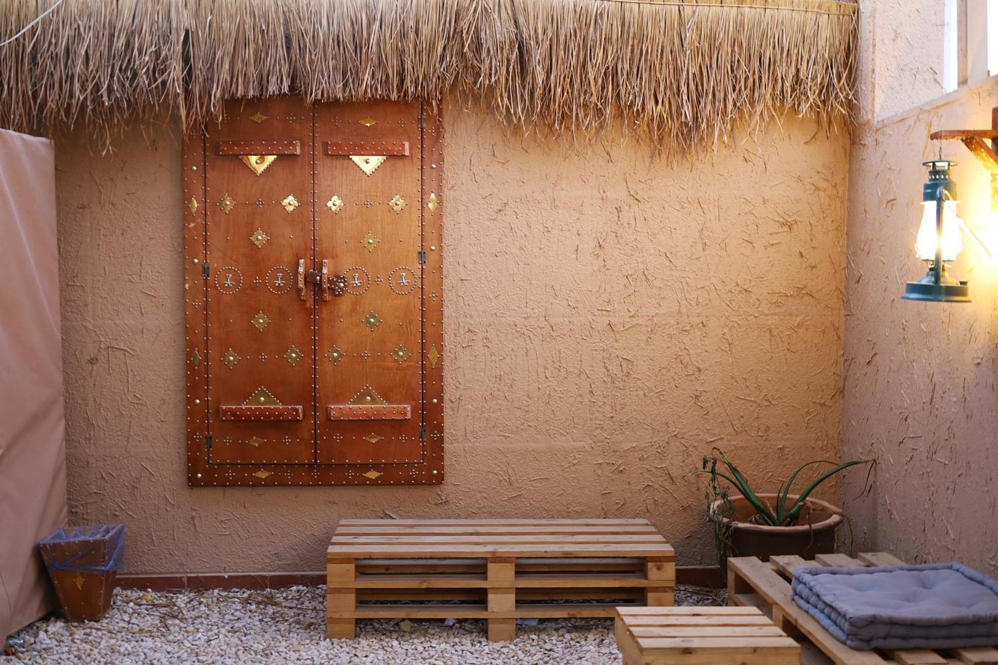 Sands Inn Hostel Riade Exterior foto